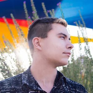 Meet your Posher, Jonathan